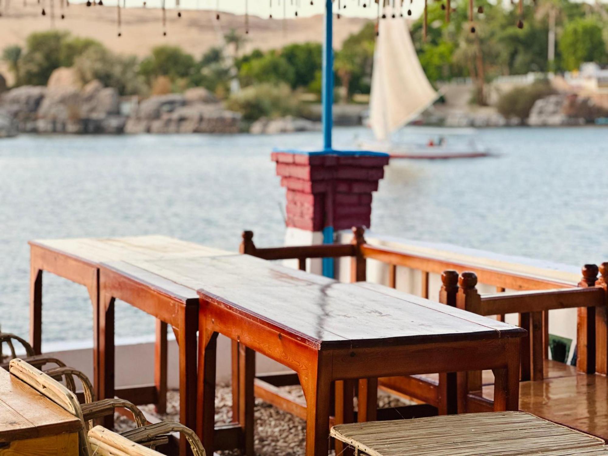 Nile Bride Hotel Aswan Exterior photo