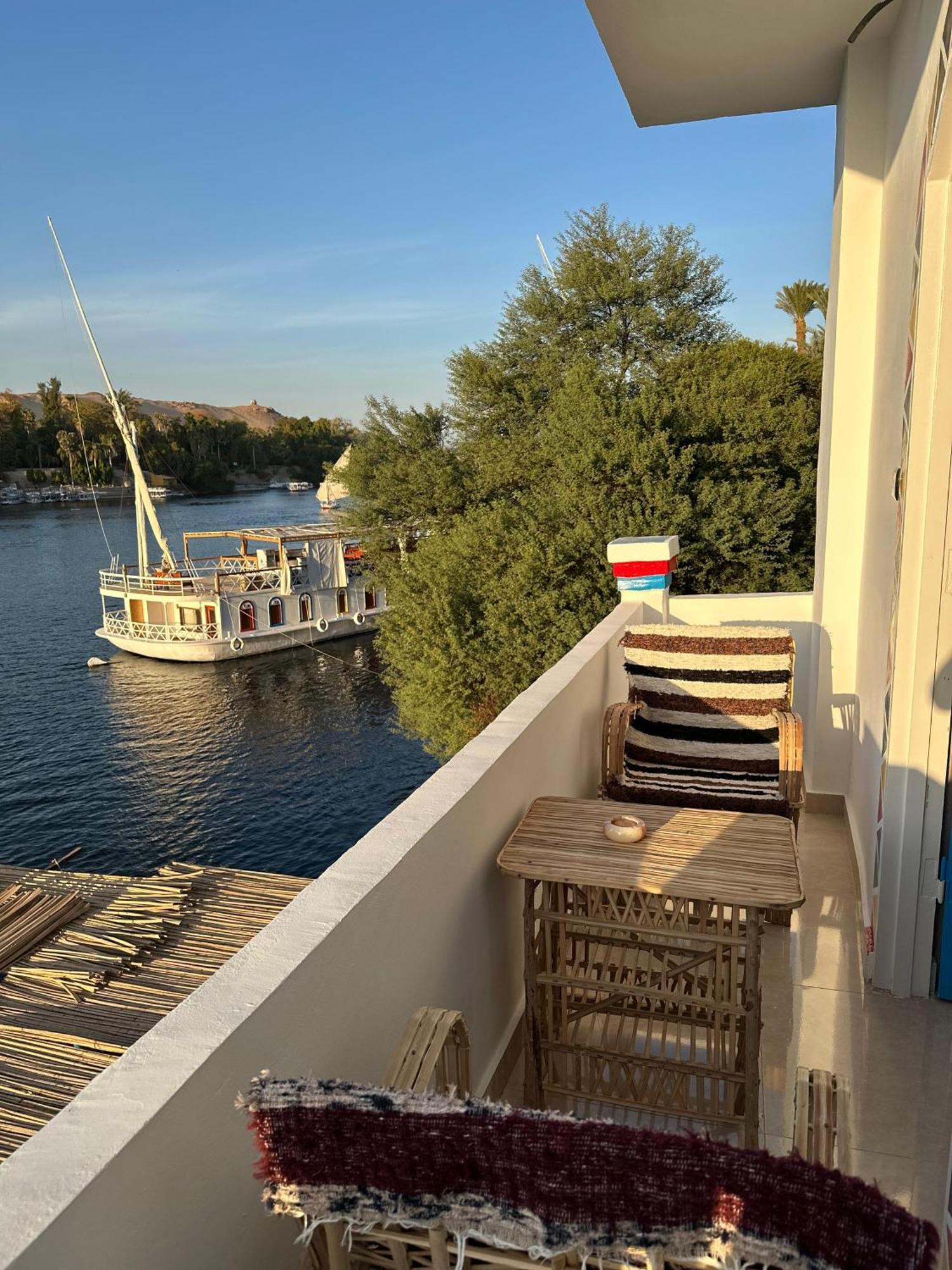 Nile Bride Hotel Aswan Exterior photo